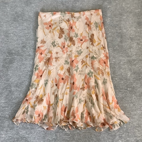 Ralph Lauren Dresses & Skirts - Lauren Ralph Lauren Peach and Gold Floral Midi Trumpet Skirt Sz. L